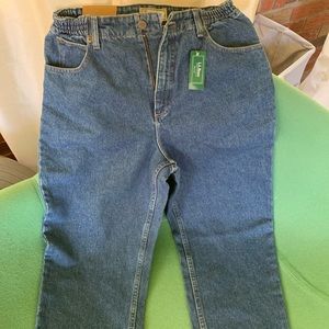 LL Bean Relaxed Fit Jeans size 12 Petit